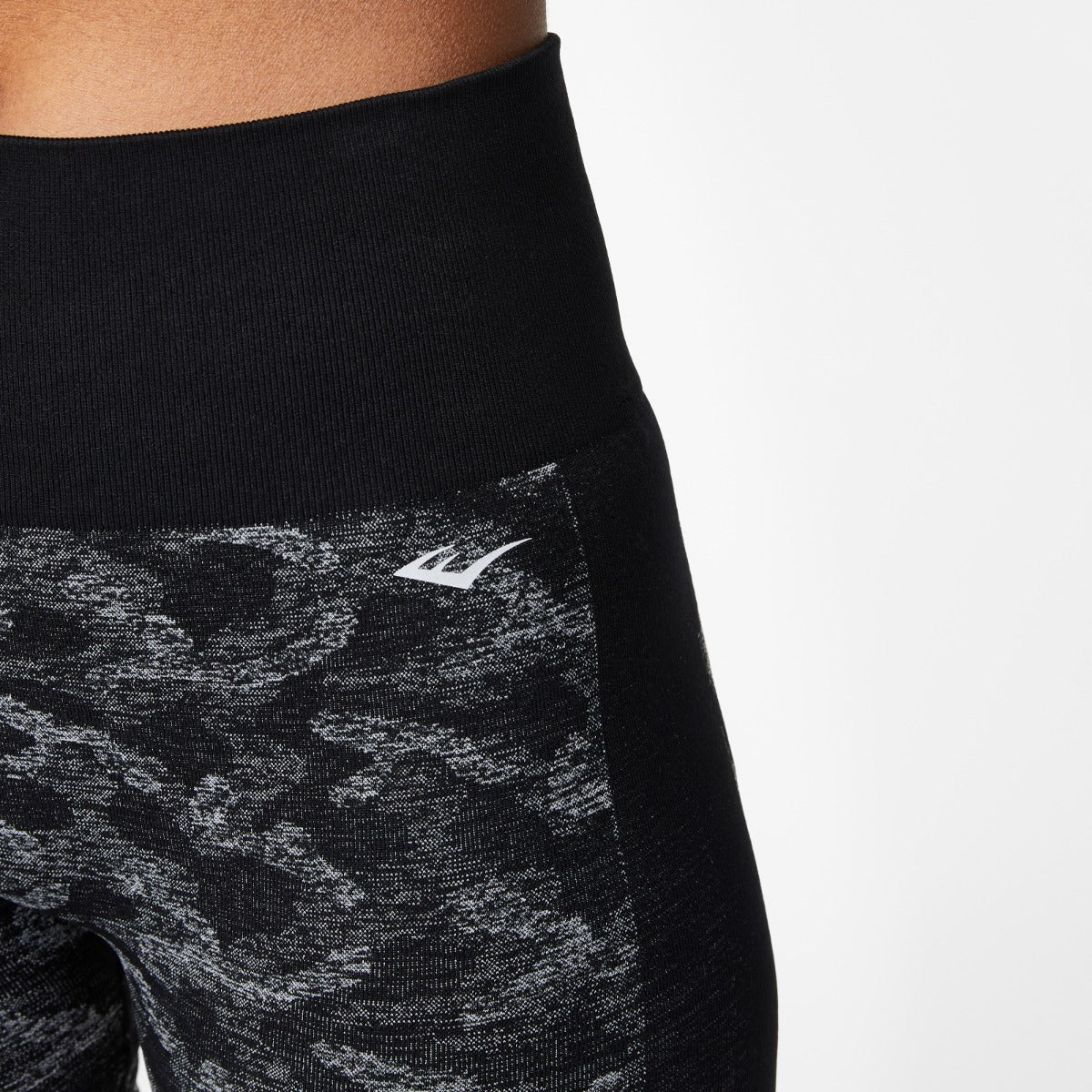 Women's Seamless Camo Leggings - Image 3