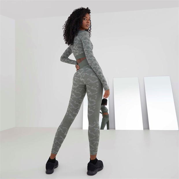 Women's Seamless Camo Leggings - Image 8